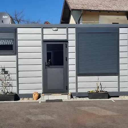 Gemuetliches Tiny Mit 30m2 Inklusive Kochmoeglichkeit