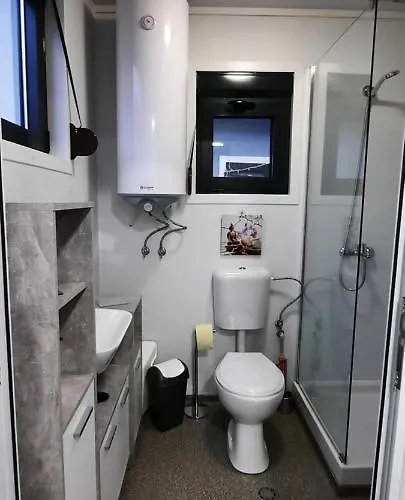 Gemuetliches Tiny Mit 30m2 Inklusive Kochmoeglichkeit Apartmán *