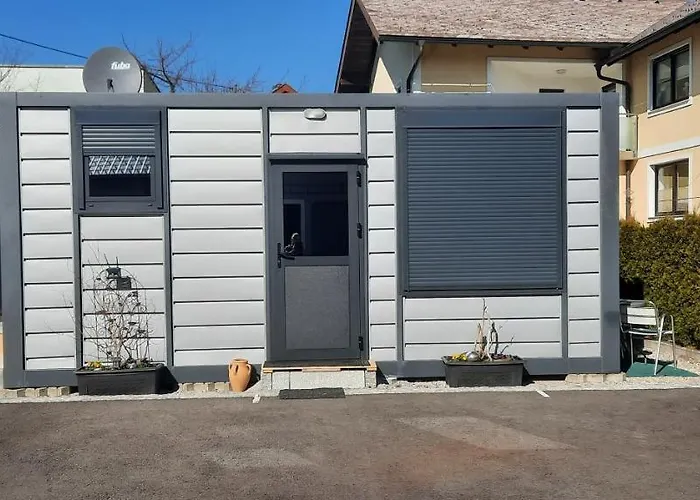 Gemuetliches Tiny Mit 30m2 Inklusive Kochmoeglichkeit