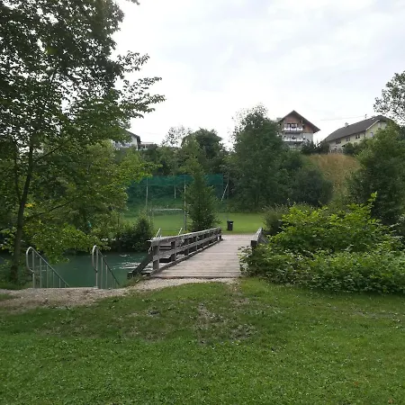 Gemuetliches Tiny Mit 30m2 Inklusive Kochmoeglichkeit Lägenhet