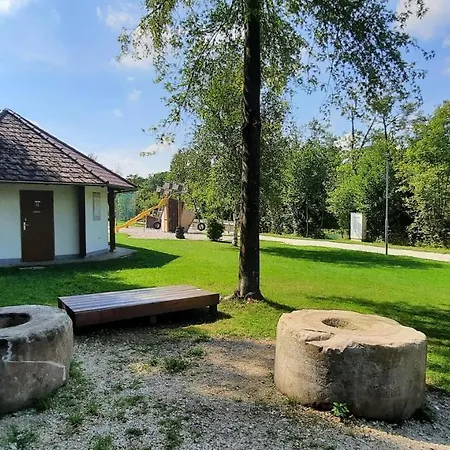 Gemuetliches Tiny Mit 30m2 Inklusive Kochmoeglichkeit *