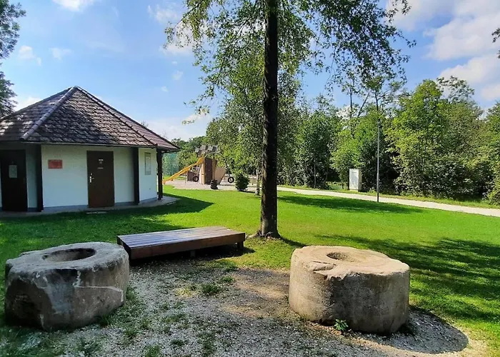 Gemuetliches Tiny Mit 30m2 Inklusive Kochmoeglichkeit *